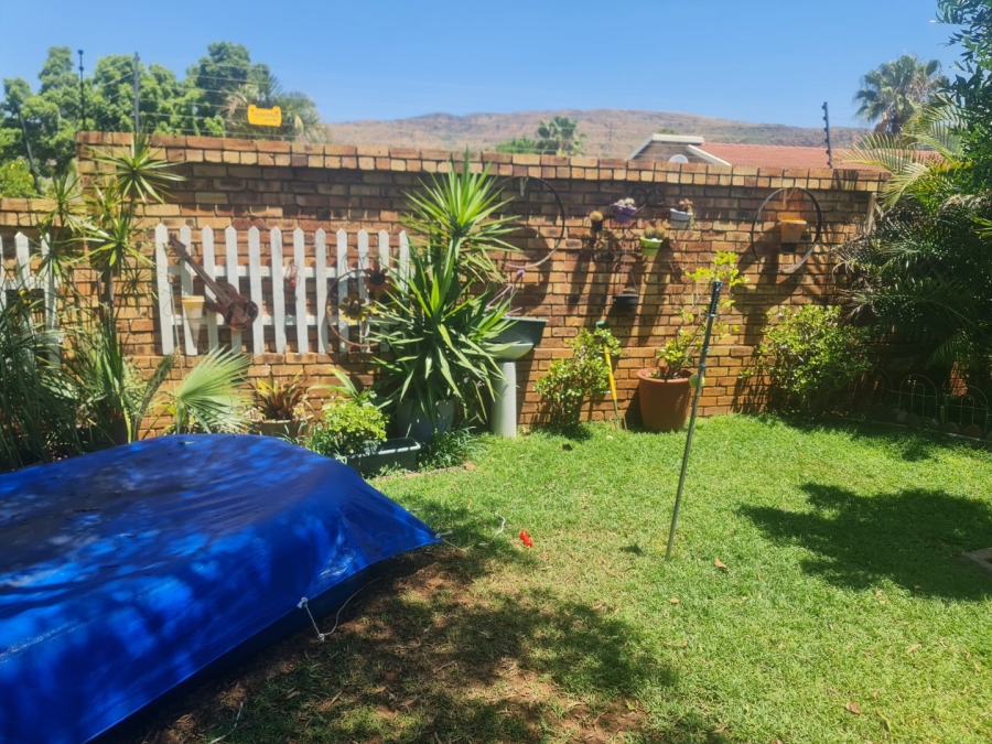 3 Bedroom Property for Sale in Geelhoutpark North West